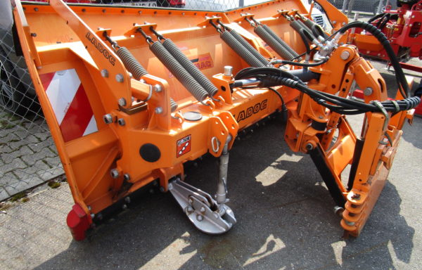 (Deutsch) Schneepflug HYDRAC LB-II-260-C