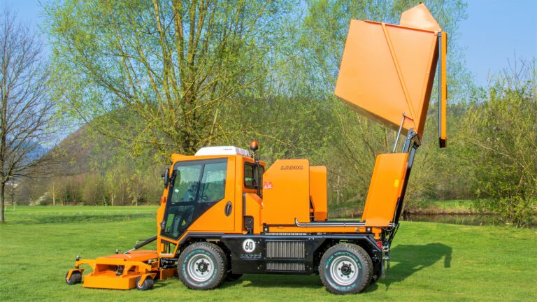 T1250 mit Hochkippbehälter